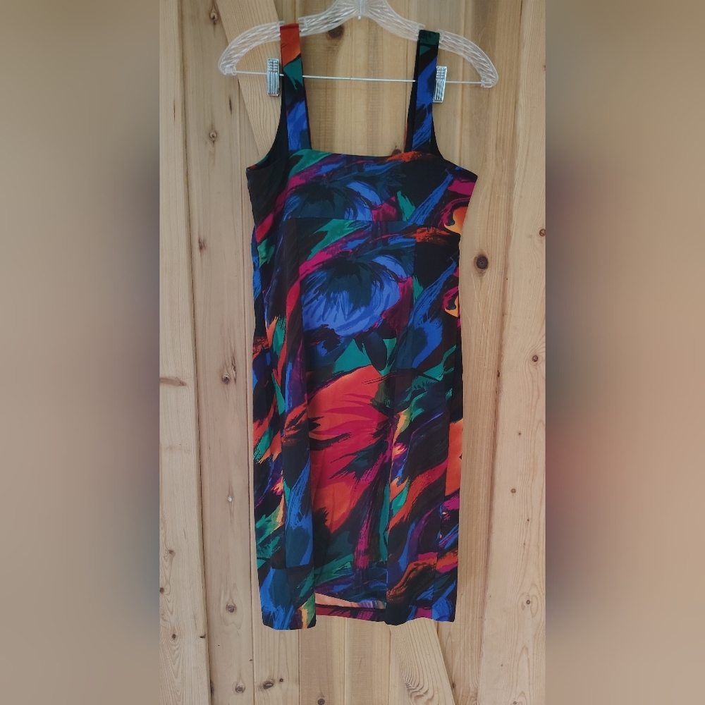 Colorful dress - Picture 3 of 3